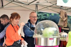 122