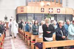 2026.09.22-Wprowadzenie-relikwii-Swietej-Rity-45